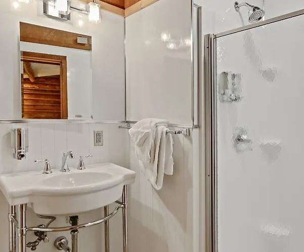 Colter Bay Village Lodge